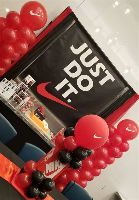 Nike Decoration 